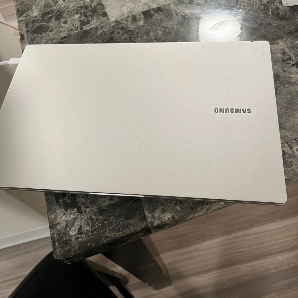Samsung Galaxy Book